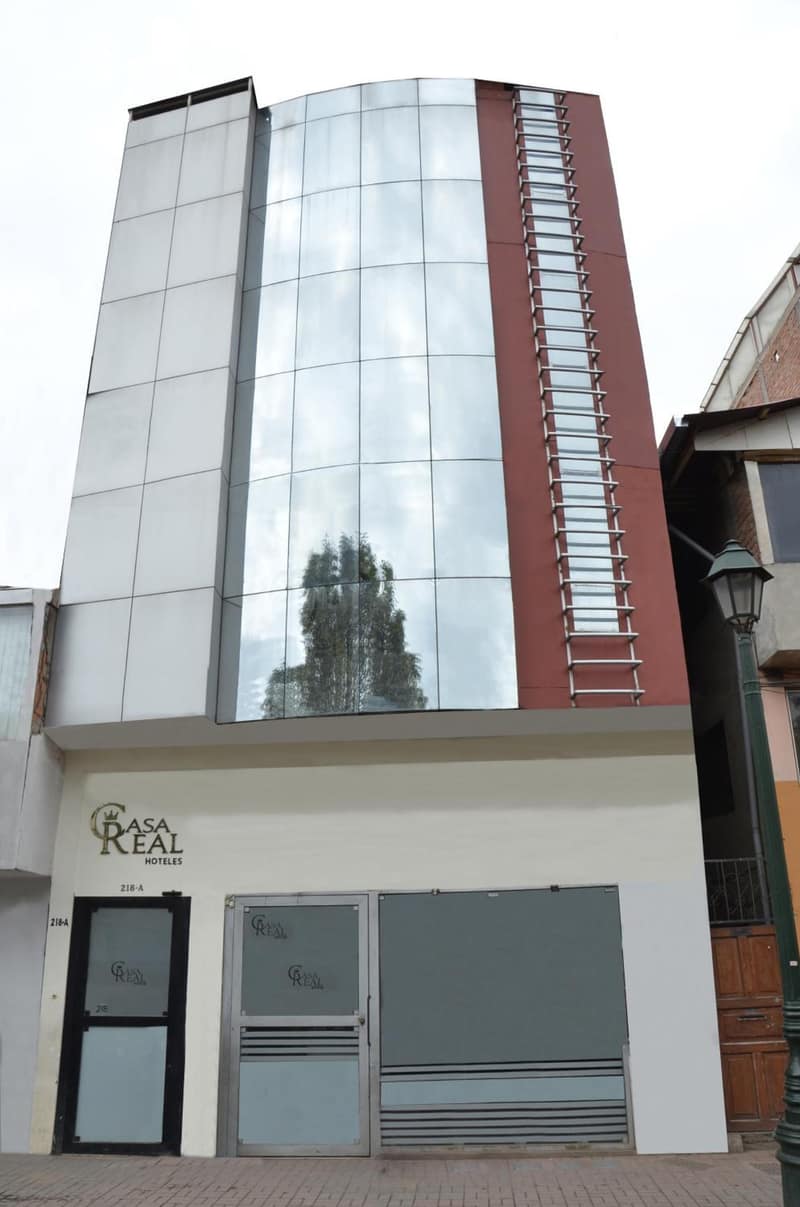 Aqua Hotel Cusco — building