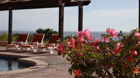 Sunrock Hotel and Suites — photo 2