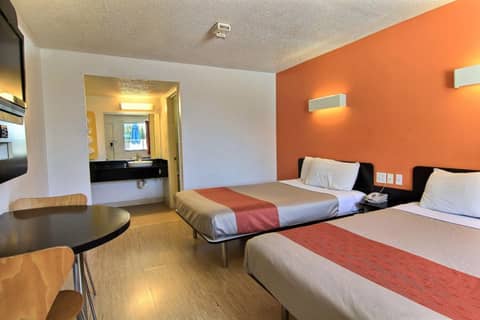 Motel 6-Austin, TX - North Central — photo 4