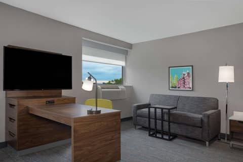 Hampton Inn & Suites by Hilton Toronto Downtown — photo 7