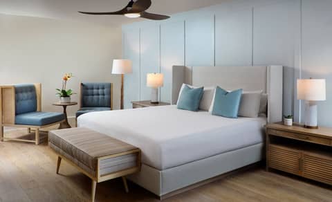 Southernmost Beach Resort and Guesthouses — hotel room