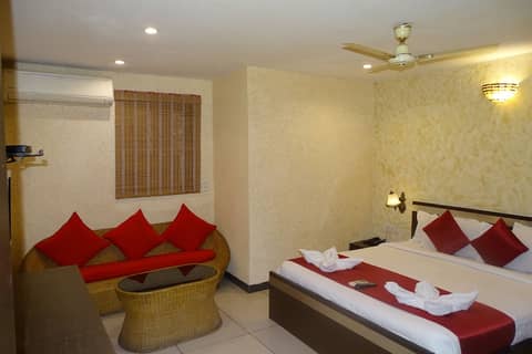Hotel Sunshine Airport — hotel room