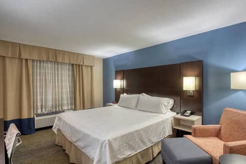 Holiday Inn & Suites Atlanta Airport North by IHG — photo 4