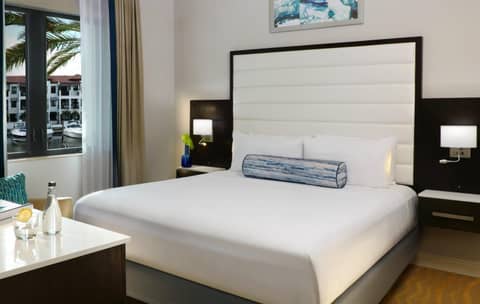 Naples Bay Resort and Marina — photo 4