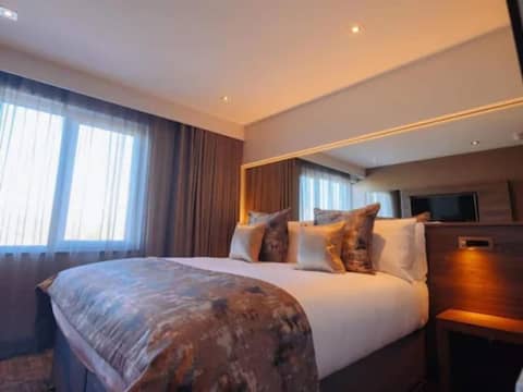 The Redhurst Hotel — photo 5
