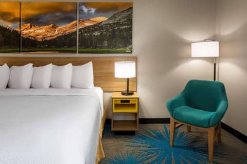 Days Inn & Suites by Wyndham Denver International Airport — photo 6