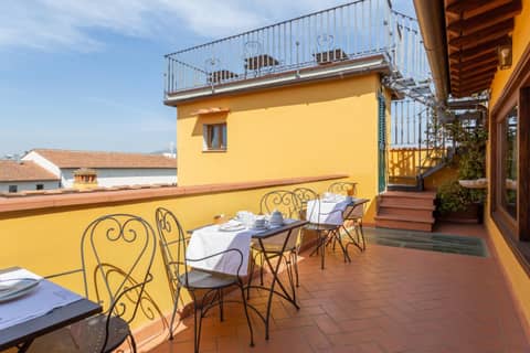 Palazzo Graziani — balance & terrace