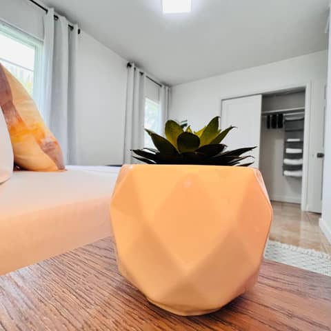 CocoBay 2BR Condos Near Beach, Galleria Mall, Wilton Manors, Cruise Port — photo 2