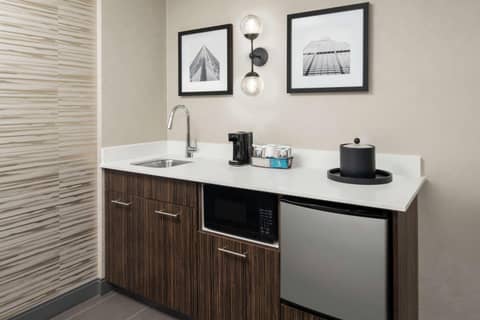 Hampton Inn & Suites Chicago-Downtown — photo 4