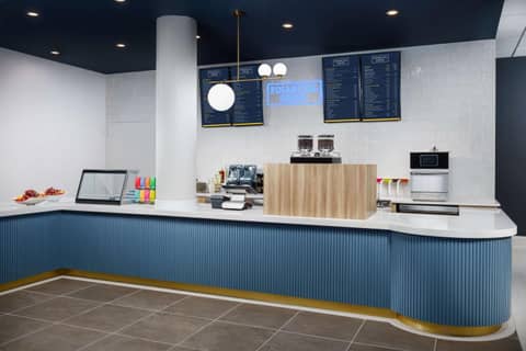 DoubleTree by Hilton Charlotte City Center — dining