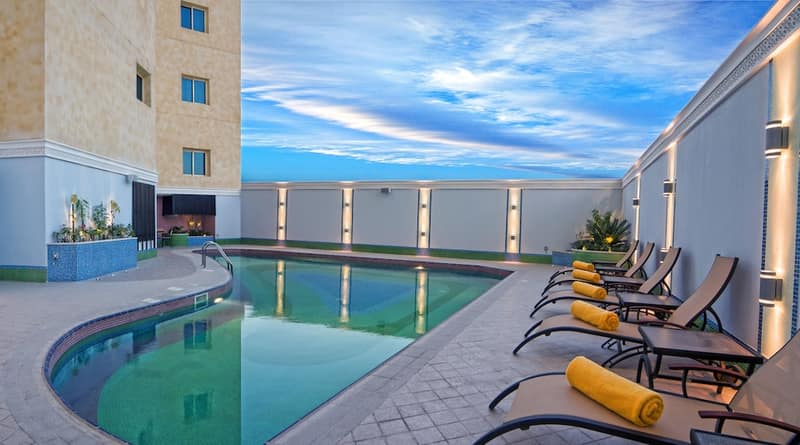 Grand Regal Hotel — photo 1