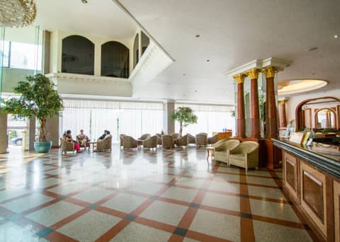 Royal Benja Hotel - Big Rooms, Family Friendly — photo 5