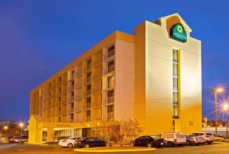 La Quinta by Wyndham Nashville Airport/Opryland — building