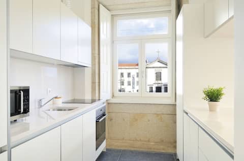 Condes de Azevedo Palace Apartments — kitchen