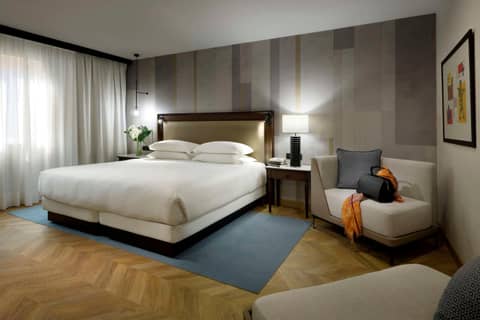 Hyatt Regency Hesperia Madrid — bedroom