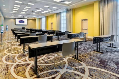Hampton Inn & Suites Tampa Airport Avion Park Westshore — photo 4