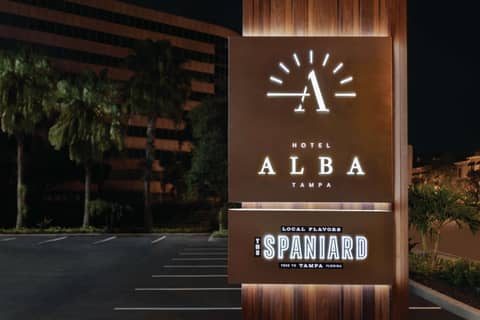 Hotel Alba Tampa, Tapestry Collection By Hilton — photo 3
