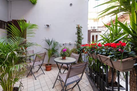 Monteoliveto 33 — balance & terrace