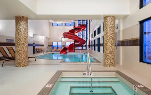 Courtyard by Marriott Calgary South — photo 7
