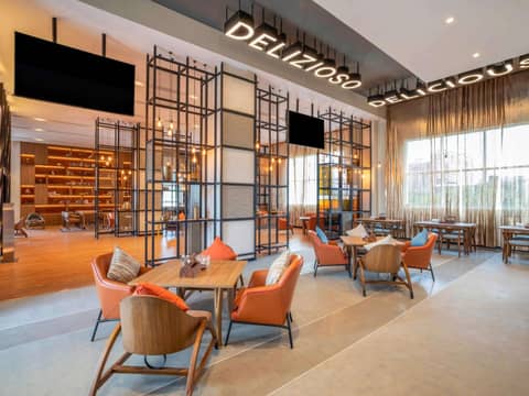 ibis Mumbai Vikhroli - An Accor Brand — lounge