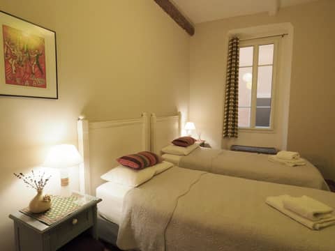 2 Bedroom Apartment Old Town Centre — photo 3