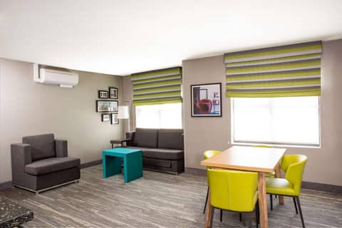 Hampton Inn & Suites Seattle-Downtown — photo 6