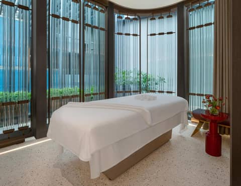 Hilton Saigon — photo 9