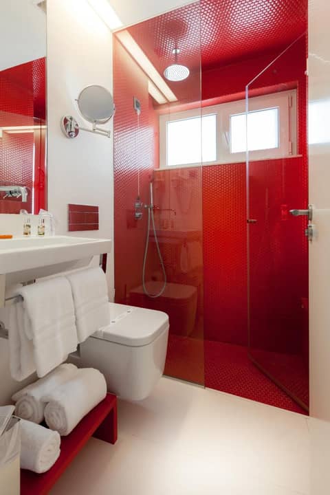 Faro Boutique Hotel — bathroom