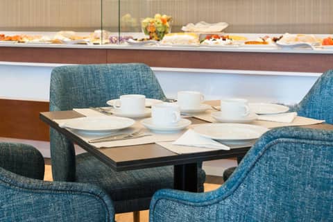 Acta The Avenue — dining