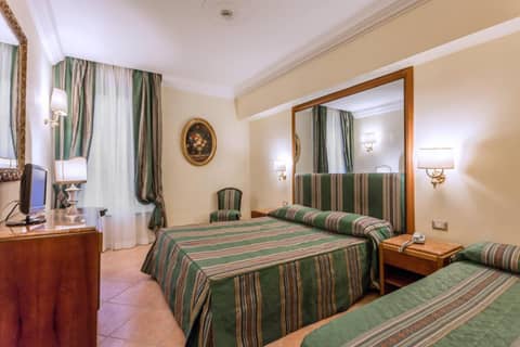 Raeli Hotel Siracusa — hotel room