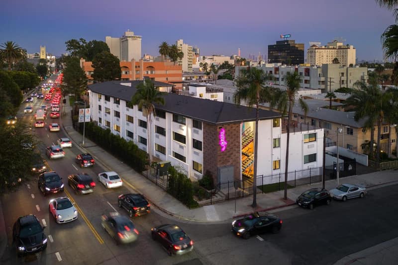 Fenix Hotel Hollywood — building