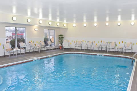 Fairfield Inn & Suites by Marriott Memphis East Galleria — recepcion & lobby