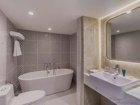 Aira Bangkok Sukhumvit 11 by Kingston Hotels — photo 6