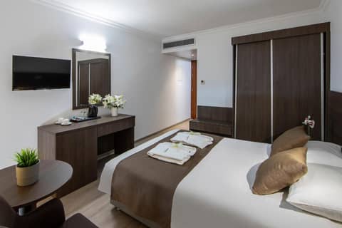 Kapetanios Limassol Hotel — photo 8