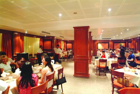 Kapetanios Limassol Hotel — photo 9