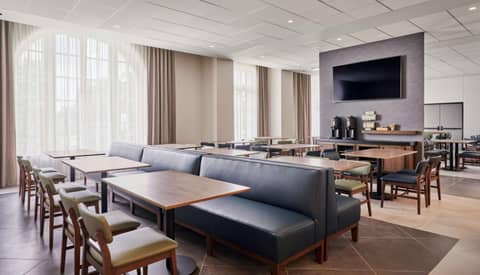 Hyatt Place Chicago Medical/University District — photo 6