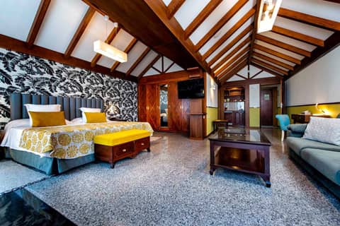 Paradise Park Fun Lifestyle Hotel — hotel room
