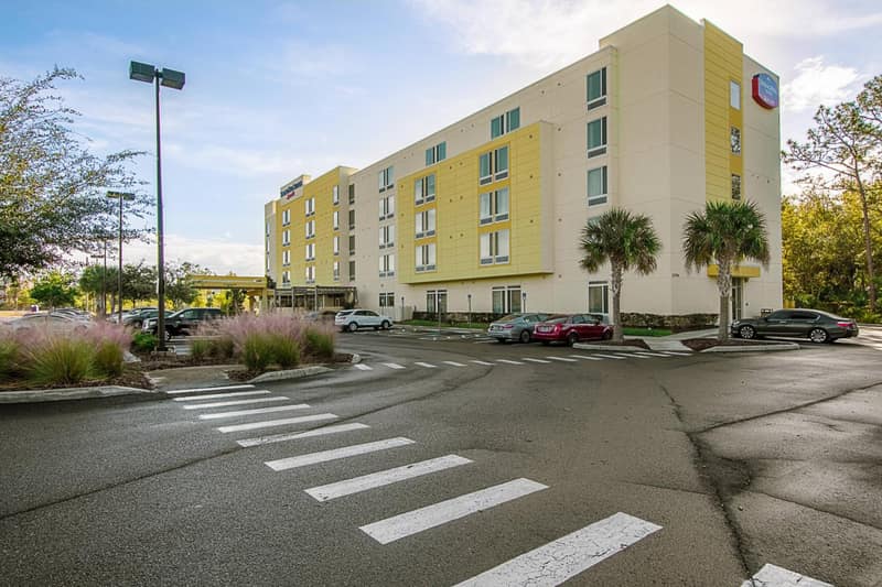 SpringHill Suites Tampa North/Tampa Palms — building