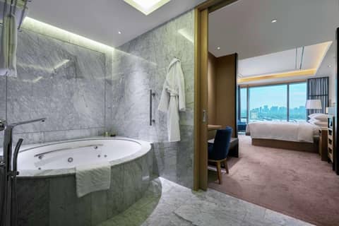 Hilton Manila Newport World Resorts — photo 8