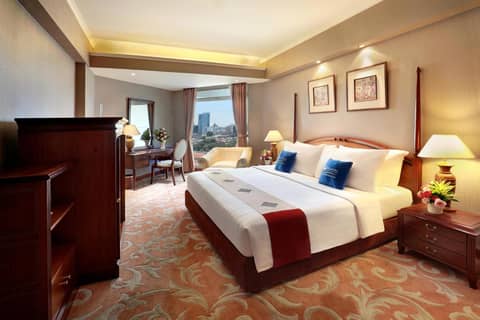Hotel Bidakara Jakarta — hotel room