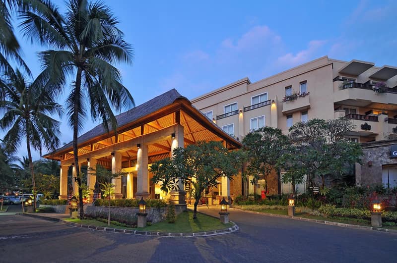 Kuta Paradiso Hotel — building