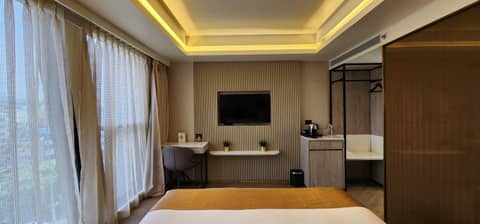Dragonfly Hotel - The Art Hotel — photo 5