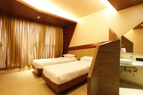 Dragonfly Hotel - The Art Hotel — photo 8