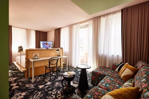 Mama Shelter Roma — hotel room