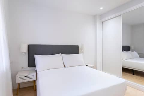Apartamentos Metrópolis — hotel room