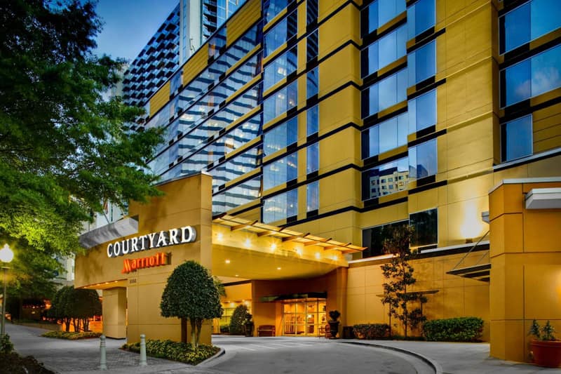 Courtyard by Marriott Atlanta Buckhead — building