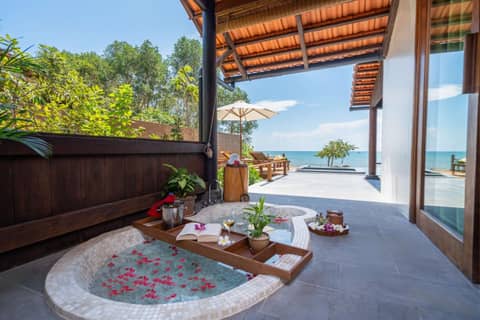 Green Bay Phu Quoc Resort & Spa — photo 2