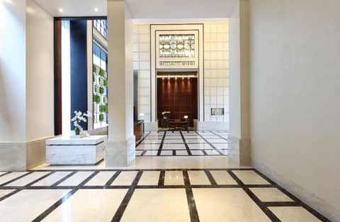 Makati Diamond Residences — recepcion & lobby