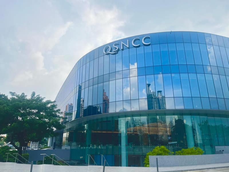 Alt Hotel Nana by UHG -Nearby Benjakitti Park & Queen Sirikit National Convention Center — building