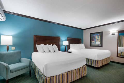 Best Western PLUS Port O'Call Hotel — photo 6